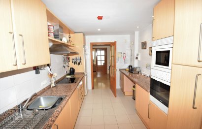 Resale - Apartment - Ground Floor Apartment - Marbella - Cabopino