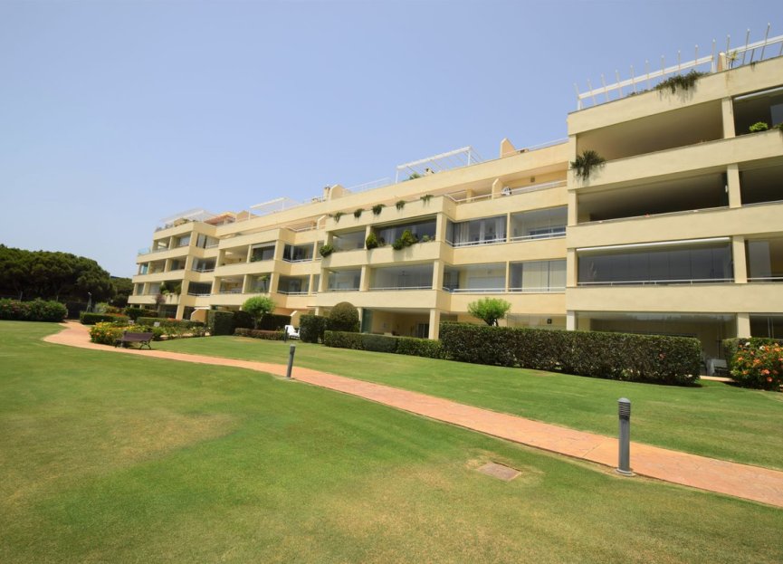 Resale - Apartment - Ground Floor Apartment - Marbella - Cabopino