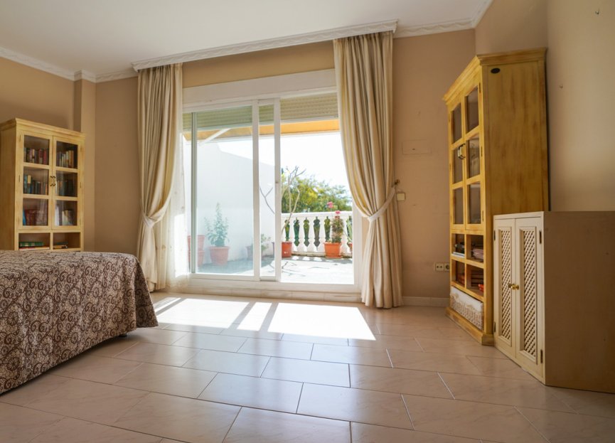 Resale - House - Detached Villa - Marbella - Marbella Centro