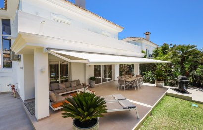 Resale - House - Detached Villa - Estepona - Estepona Centro