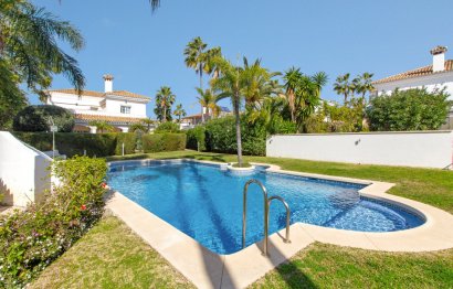 Resale - House - Detached Villa - Estepona - Estepona Centro