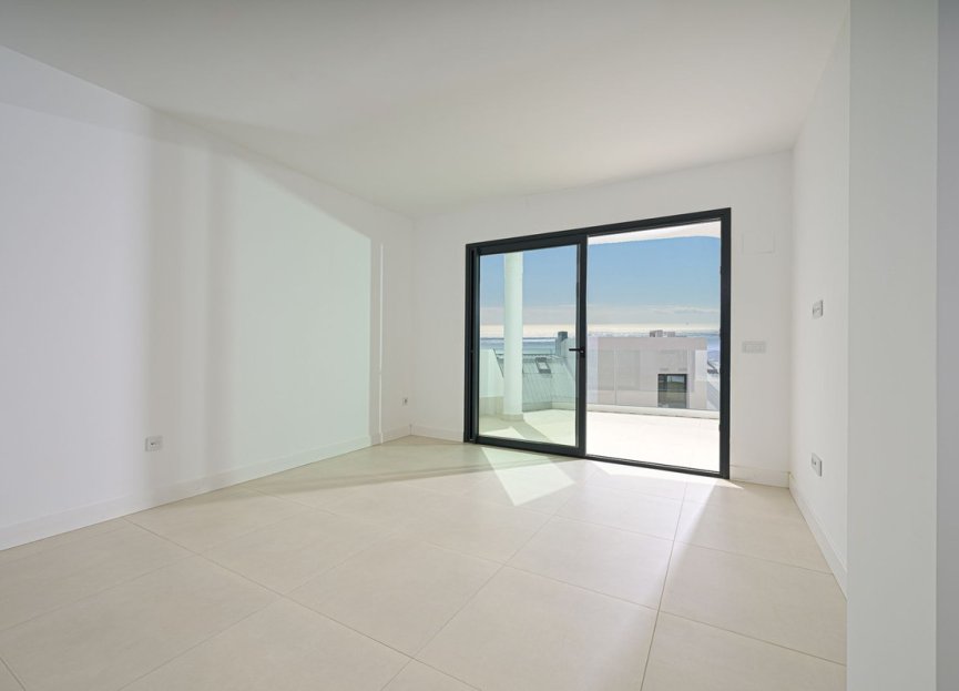 Resale - Apartment - Middle Floor Apartment - Fuengirola - Fuengirola Centro