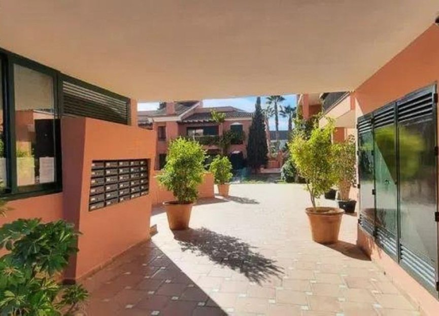 Resale - Apartment - Ground Floor Apartment - Marbella - Marbesa