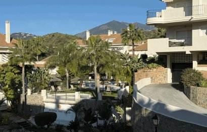 Resale - Apartment - Middle Floor Apartment - Marbella - Nueva Andalucia