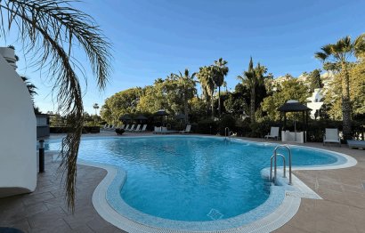 Resale - Apartment - Middle Floor Apartment - Marbella - Nueva Andalucia