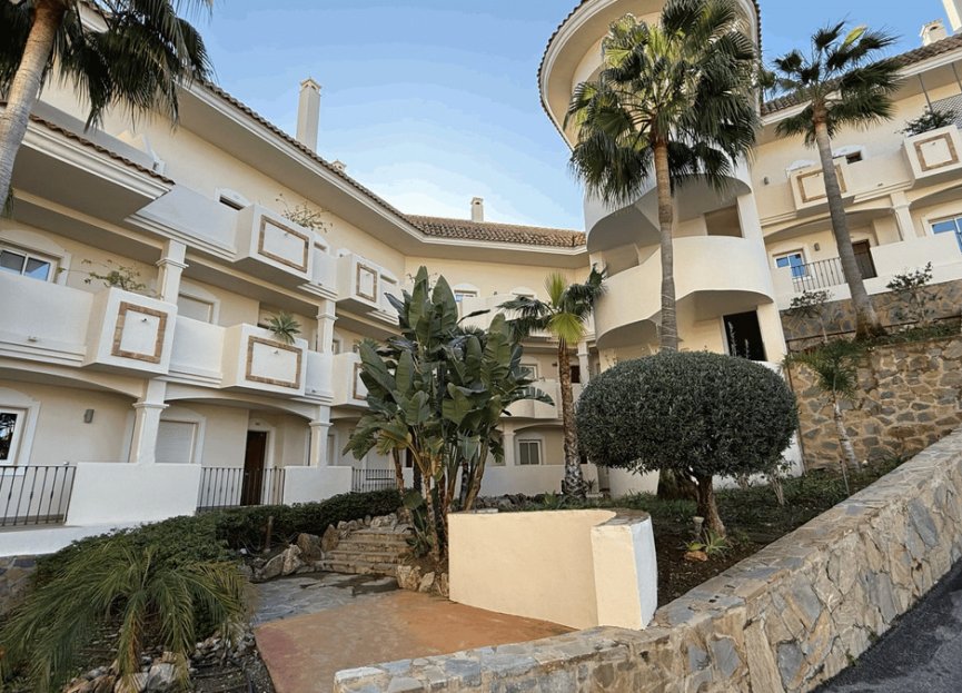 Resale - Apartment - Middle Floor Apartment - Marbella - Nueva Andalucia