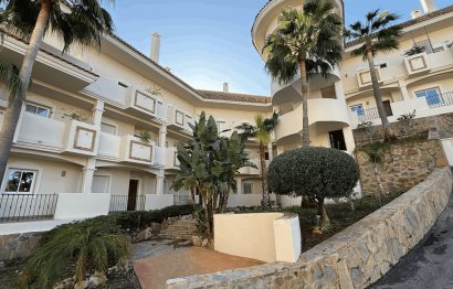 Resale - Apartment - Middle Floor Apartment - Marbella - Nueva Andalucia