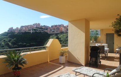 Resale - Apartment - Middle Floor Apartment - Mijas - Calahonda