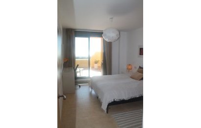 Resale - Apartment - Middle Floor Apartment - Mijas - Calahonda