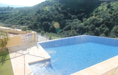 Resale - Apartment - Middle Floor Apartment - Mijas - Calahonda