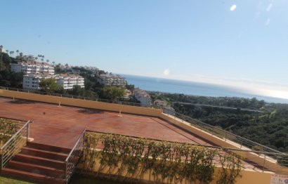 Resale - Apartment - Middle Floor Apartment - Mijas - Calahonda