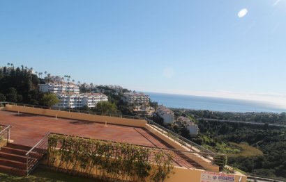 Resale - Apartment - Middle Floor Apartment - Mijas - Calahonda