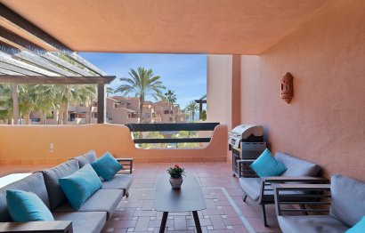 Resale - Apartment - Middle Floor Apartment - Estepona - New Golden Mile