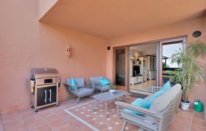 Resale - Apartment - Middle Floor Apartment - Estepona - New Golden Mile