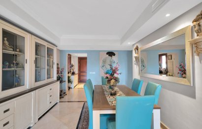 Resale - Apartment - Middle Floor Apartment - Estepona - New Golden Mile