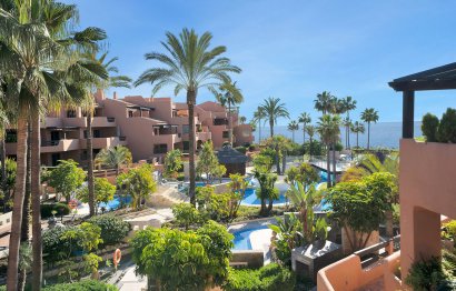 Resale - Apartment - Middle Floor Apartment - Estepona - New Golden Mile