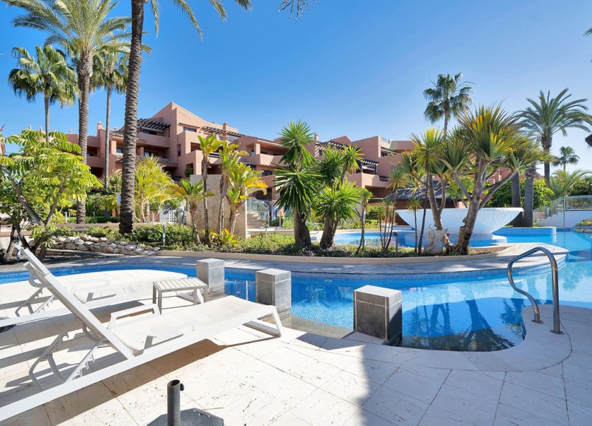 Resale - Apartment - Middle Floor Apartment - Estepona - New Golden Mile