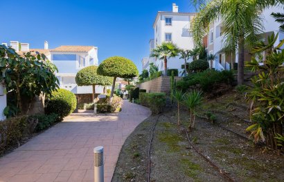 Resale - Apartment - Penthouse Duplex - Estepona - Atalaya