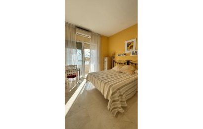 Resale - Apartment - Middle Floor Apartment - Fuengirola - Fuengirola Centro