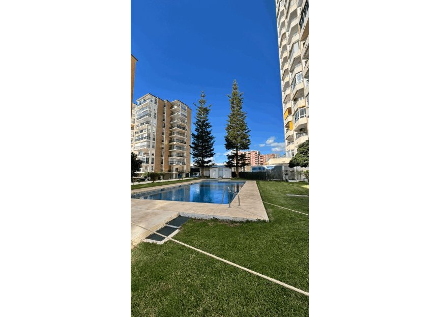 Resale - Apartment - Middle Floor Apartment - Fuengirola - Fuengirola Centro