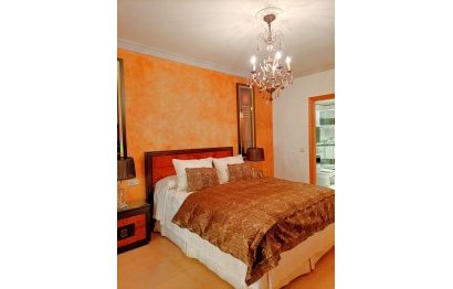 Resale - Apartment - Middle Floor Apartment - Marbella - San Pedro De Alcantara