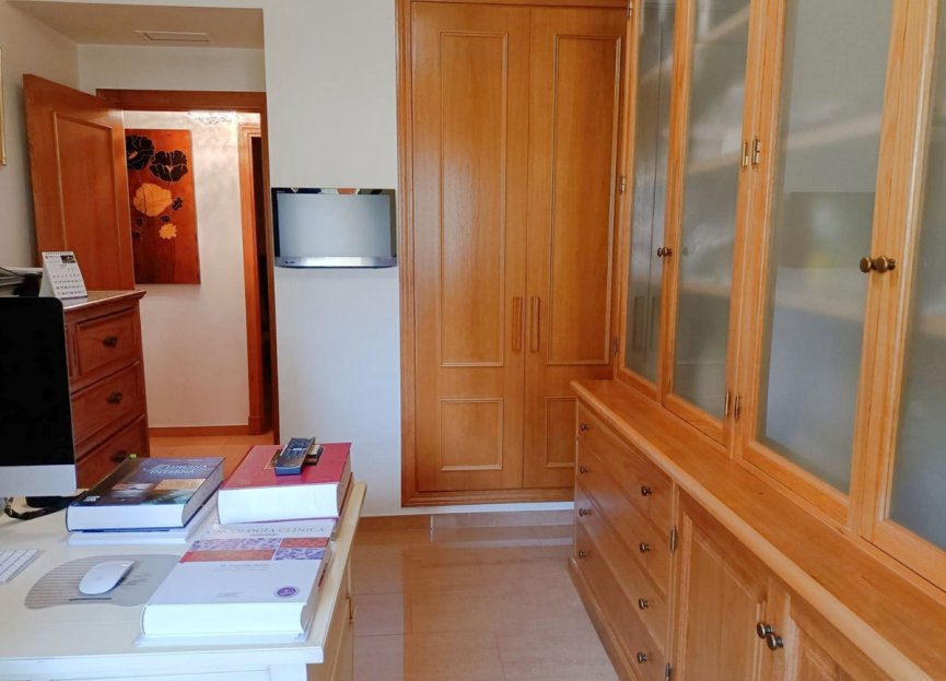 Resale - Apartment - Middle Floor Apartment - Marbella - San Pedro De Alcantara