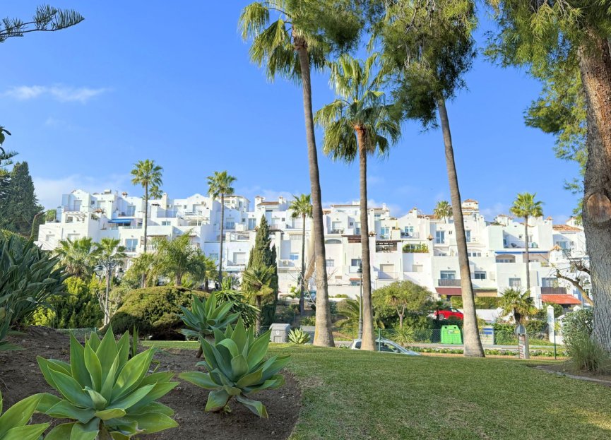 Resale - Apartment - Penthouse Duplex - Estepona - Estepona Centro