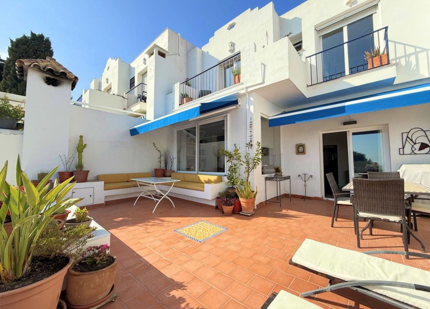 Resale - Apartment - Penthouse Duplex - Estepona - Estepona Centro