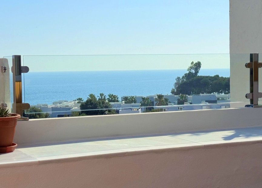 Resale - Apartment - Penthouse Duplex - Estepona - Estepona Centro