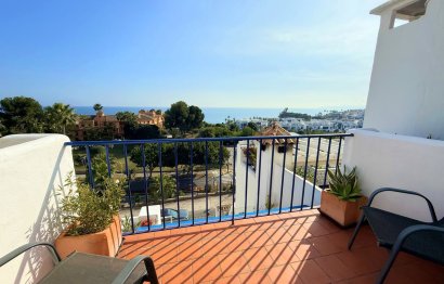 Resale - Apartment - Penthouse Duplex - Estepona - Estepona Centro