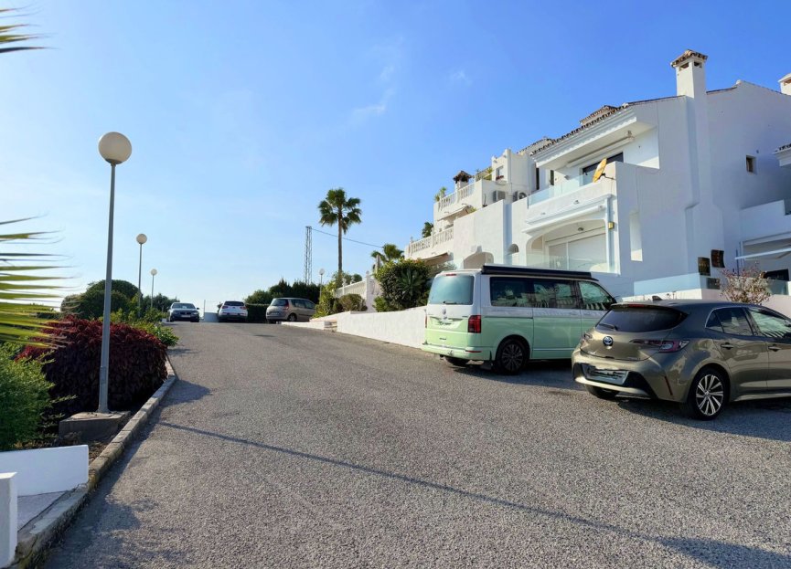 Resale - Apartment - Penthouse Duplex - Estepona - Estepona Centro