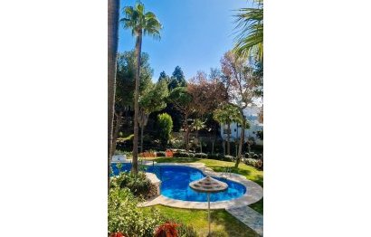 Resale - Apartment - Middle Floor Apartment - Mijas - Calahonda