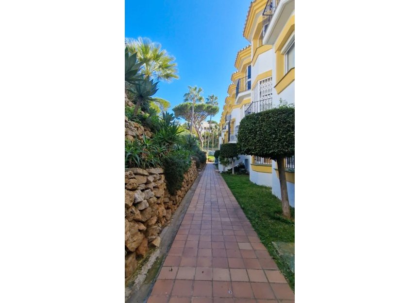 Resale - Apartment - Middle Floor Apartment - Mijas - Calahonda