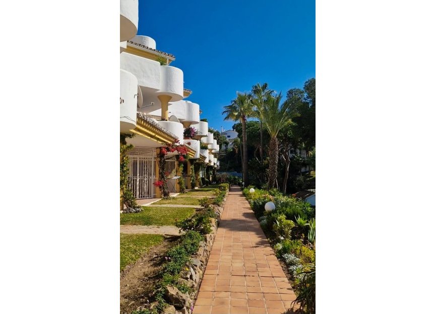 Resale - Apartment - Middle Floor Apartment - Mijas - Calahonda