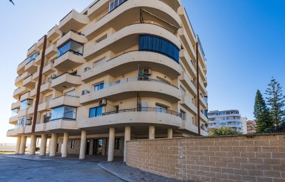 Resale - Apartment - Middle Floor Apartment - Fuengirola - Fuengirola Centro