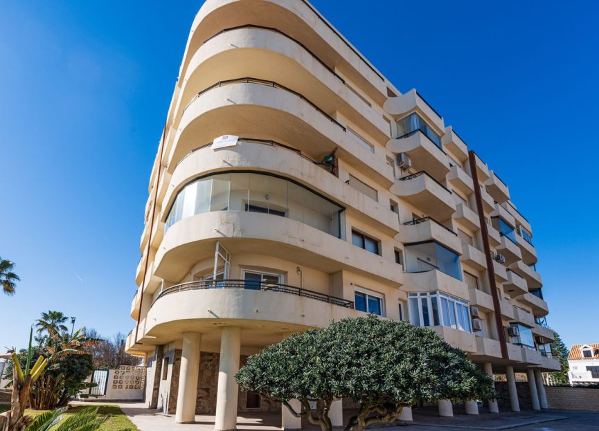 Resale - Apartment - Middle Floor Apartment - Fuengirola - Fuengirola Centro