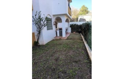 Resale - Apartment - Ground Floor Apartment - Marbella - The Golden Mile