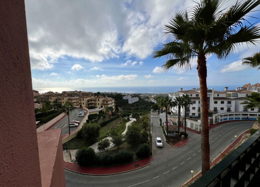 Resale - Apartment - Middle Floor Apartment - Mijas - Calahonda