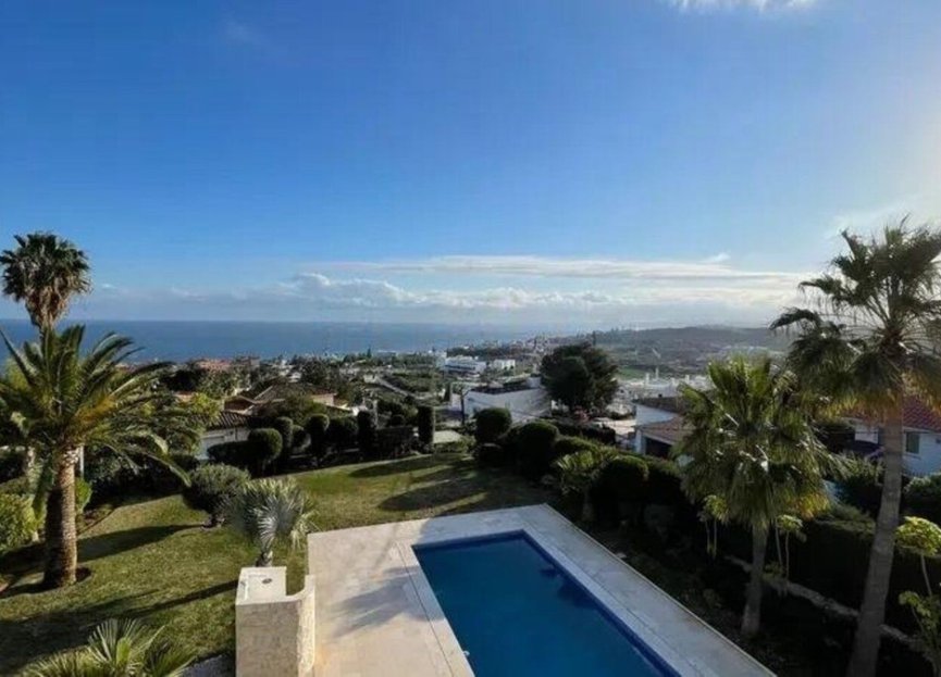 Resale - House - Detached Villa - Estepona - Estepona Centro