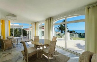 Resale - House - Detached Villa - Estepona - Estepona Centro