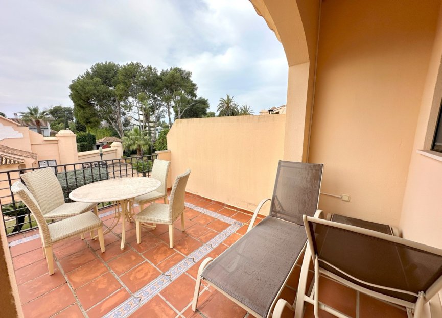 Resale - Apartment - Middle Floor Apartment - Marbella - Puerto Banús