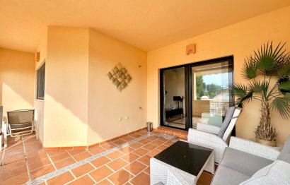 Resale - Apartment - Middle Floor Apartment - Marbella - Puerto Banús