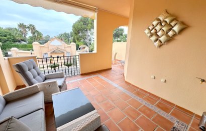 Resale - Apartment - Middle Floor Apartment - Marbella - Puerto Banús