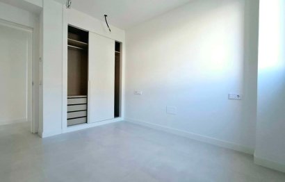 Resale - Apartment - Middle Floor Apartment - Fuengirola - Fuengirola Centro