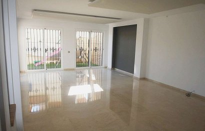 Reventa - House - Detached Villa - Benalmádena - Benalmadena Centro