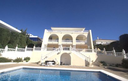 Resale - House - Detached Villa - Benalmádena - Benalmadena Centro