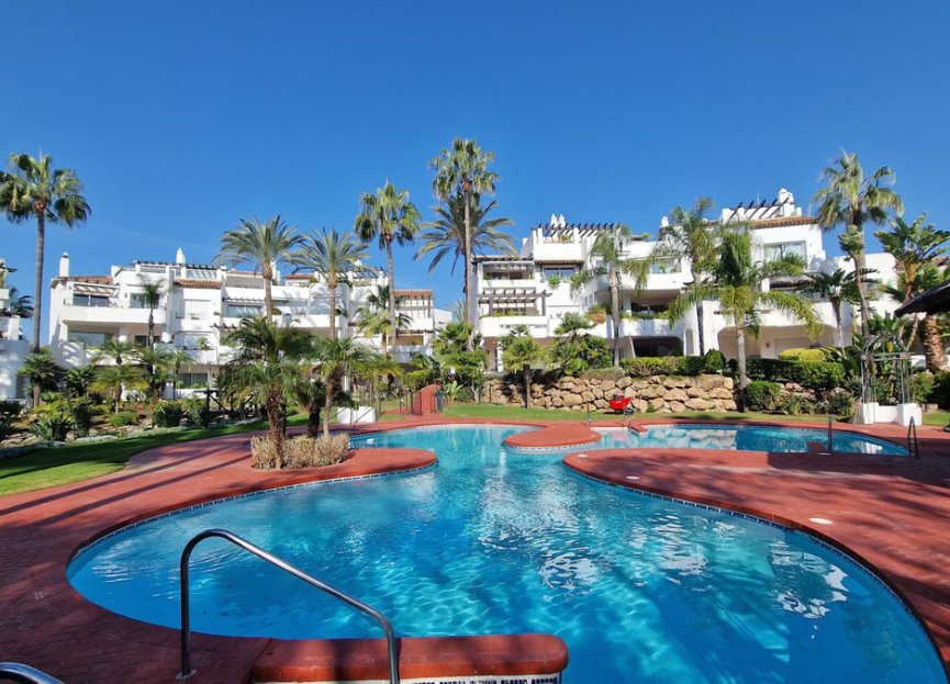 Resale - Apartment - Penthouse - Marbella - Puerto Banús