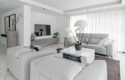 Resale - House - Detached Villa - Marbella - Nueva Andalucia