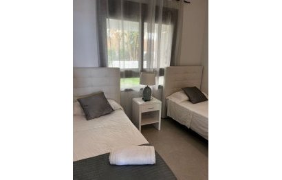 Resale - Apartment - Ground Floor Apartment - Estepona - Costalita