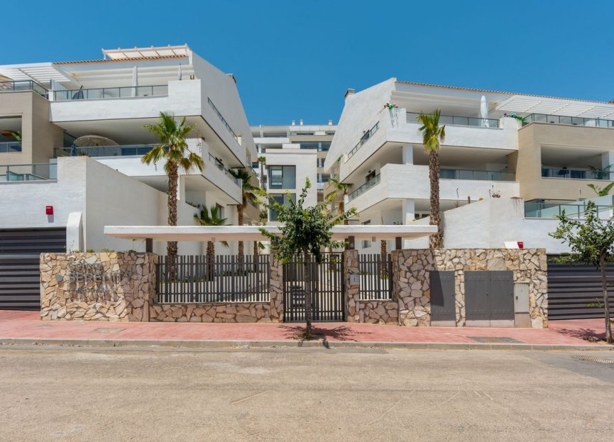 Resale - Apartment - Middle Floor Apartment - Benalmádena - Benalmadena Centro